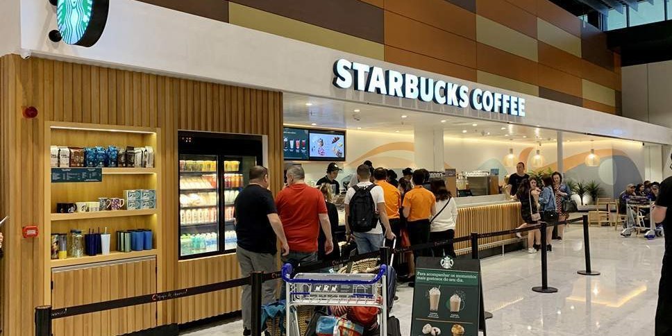 Starbucks Florianópolis Airport Departures — Florianópolis, Brazil